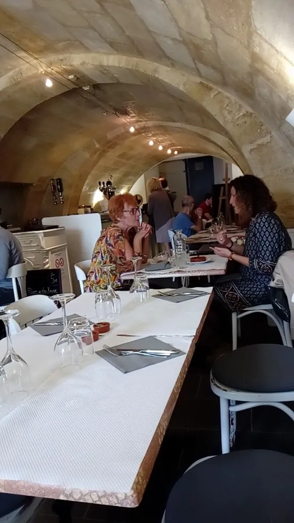 La Cambuse_Pauillac_slider_image_2