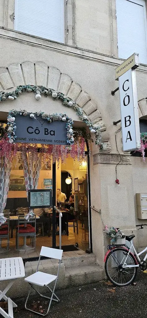 Moments in Love_Co Ba_Pauillac_review