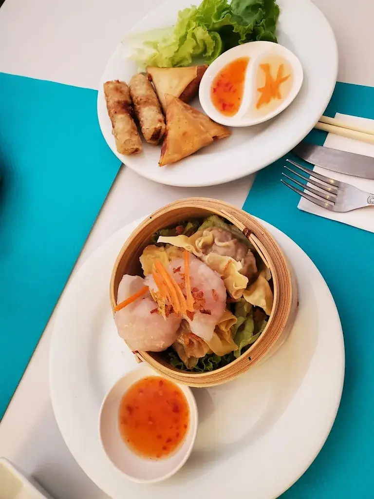 narae kim_Co Ba_Pauillac_review