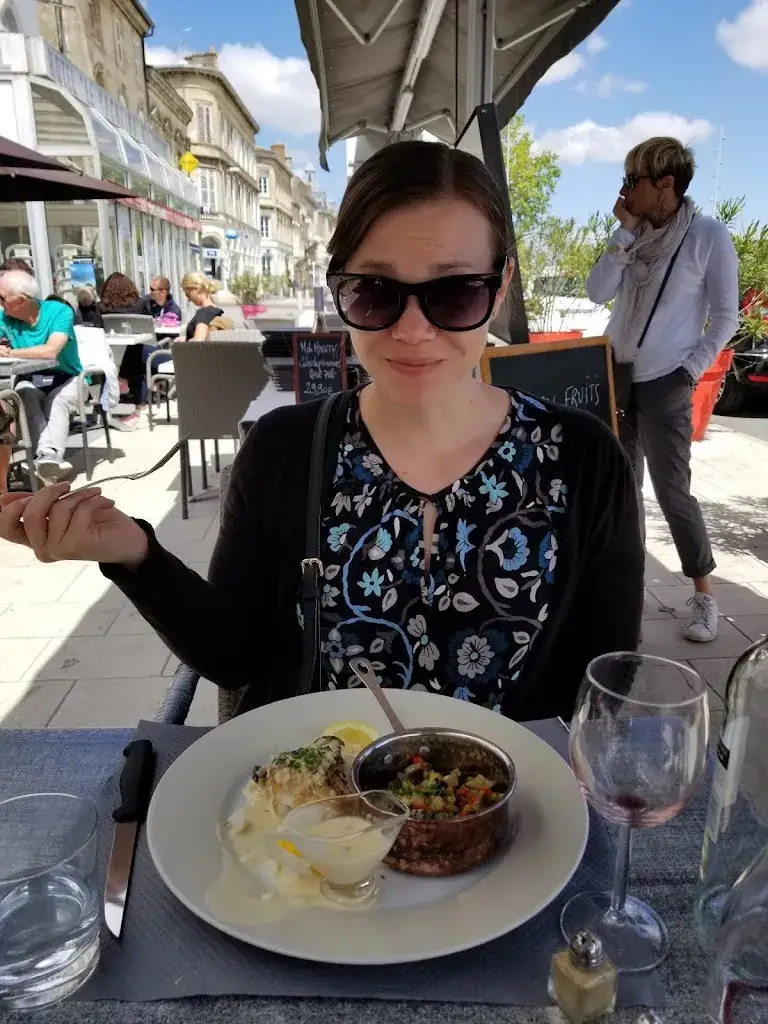 Scott McCurdy_La Salamandre_Pauillac_review