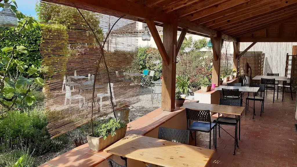 Restaurant Café du Midi_Soussac_slider_image_1