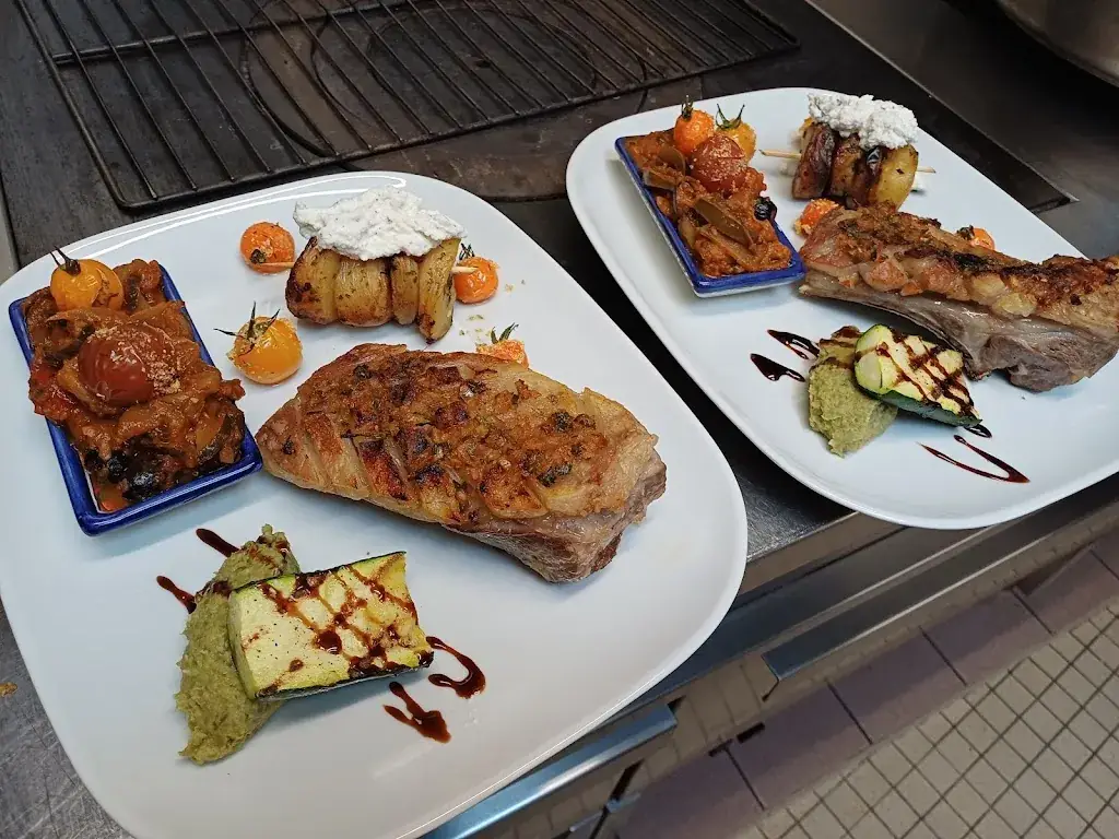 Restaurant Café du Midi_Soussac_slider_image_2