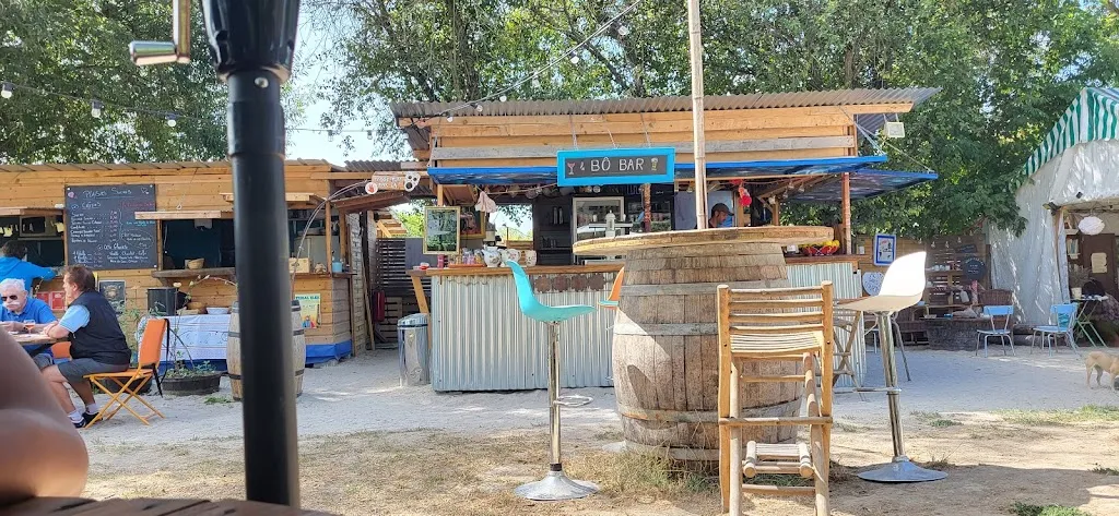 Christophe Brissard_Le Port du Lys_Salignac-sur-Charente_review