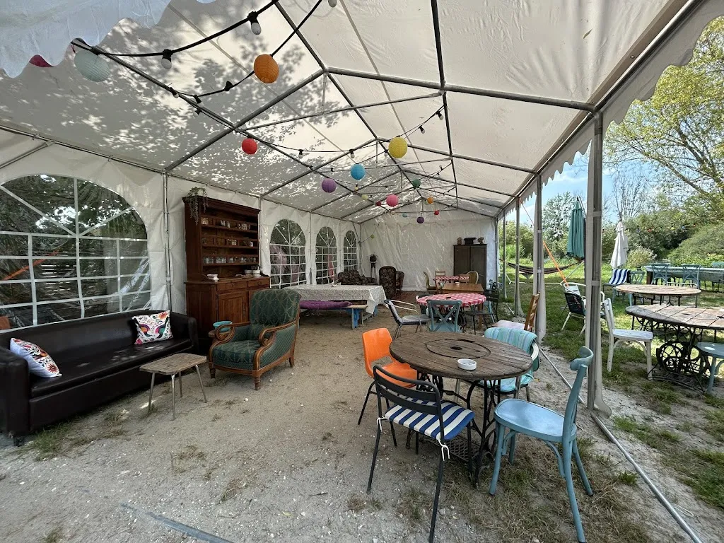 Le Port du Lys restaurant à Salignac-sur-Charente