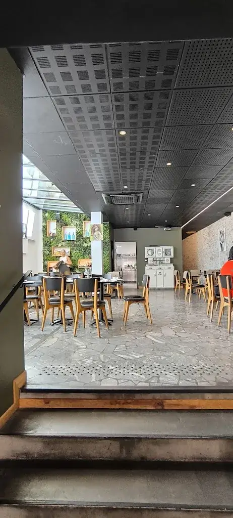 jean-emmanuel gamero_Les Piétonnes_Orthez_avis