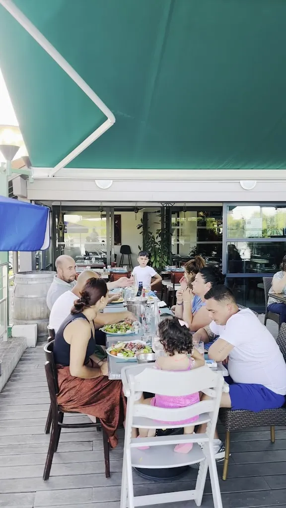 Le Louisabella - Restaurant du Lac de BIRON - ORTHEZ_Orthez_slider_image_2