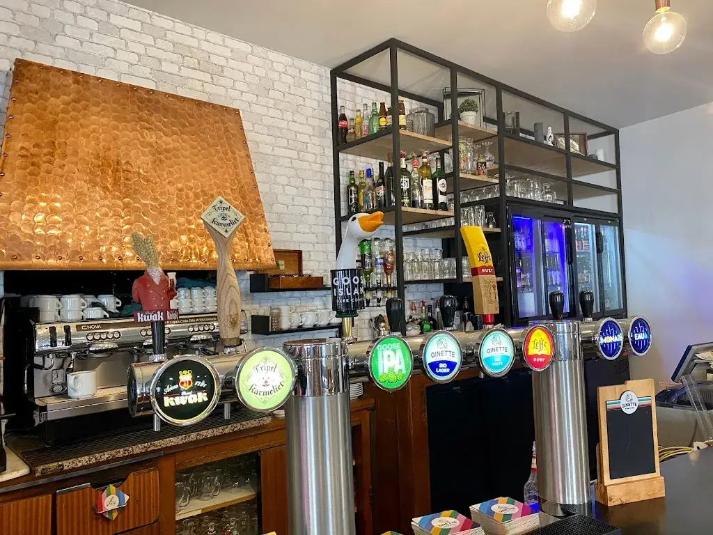 Chez Bertin - Café De La Place Armes restaurant in Orthez