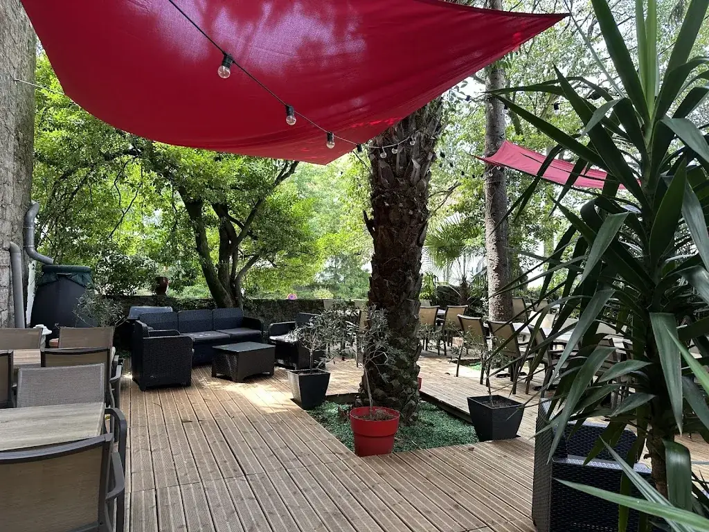 Batcave Orthez restaurant in Orthez