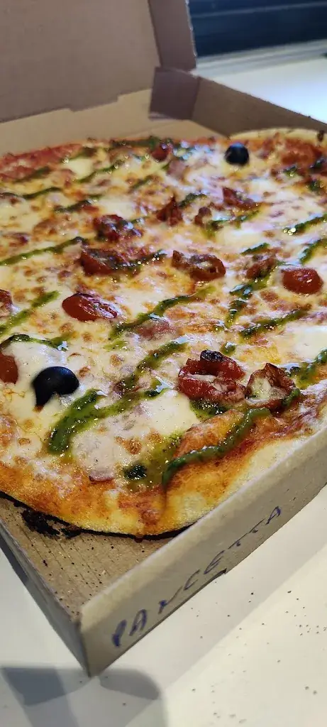 Le Kiosque à Pizzas_Orthez_slider_image_3