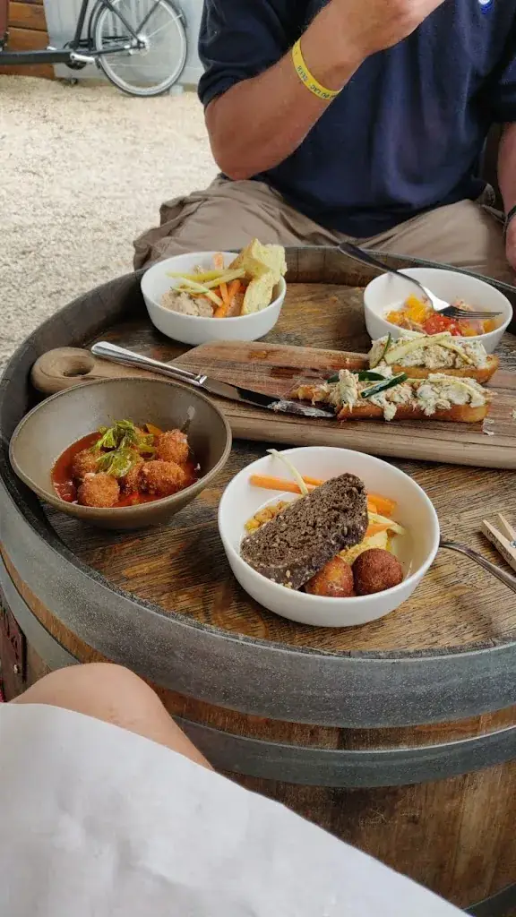 Mick Wilson_La Kahut_Parentis-en-Born_review