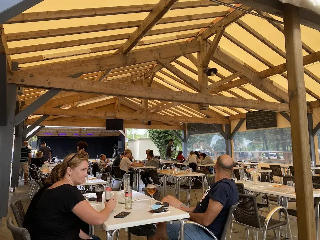 LA TERRASSE DU PIPIOU_Parentis-en-Born_slider_image_3