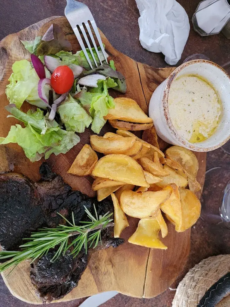 jean-marc leroy_Rose & Joséphine_Parentis-en-Born_review