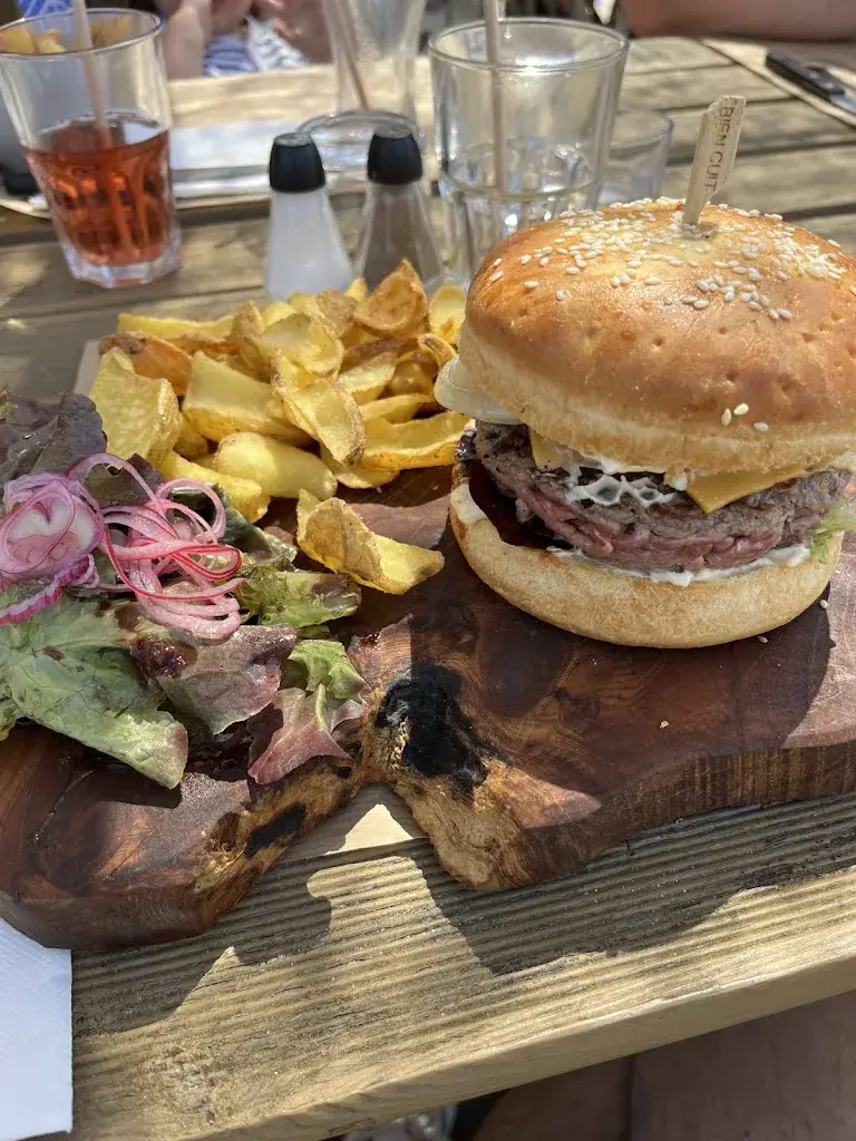 Thomas Cazade_Rose & Joséphine_Parentis-en-Born_review