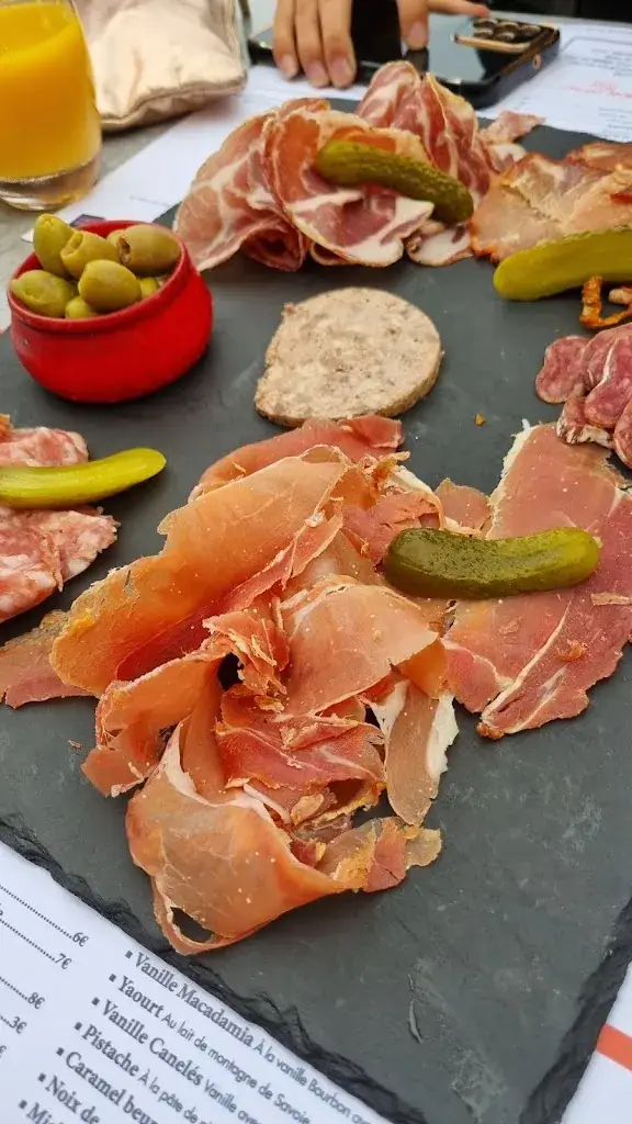 yael pauwels_Rooftop Parentis_Parentis-en-Born_recensione