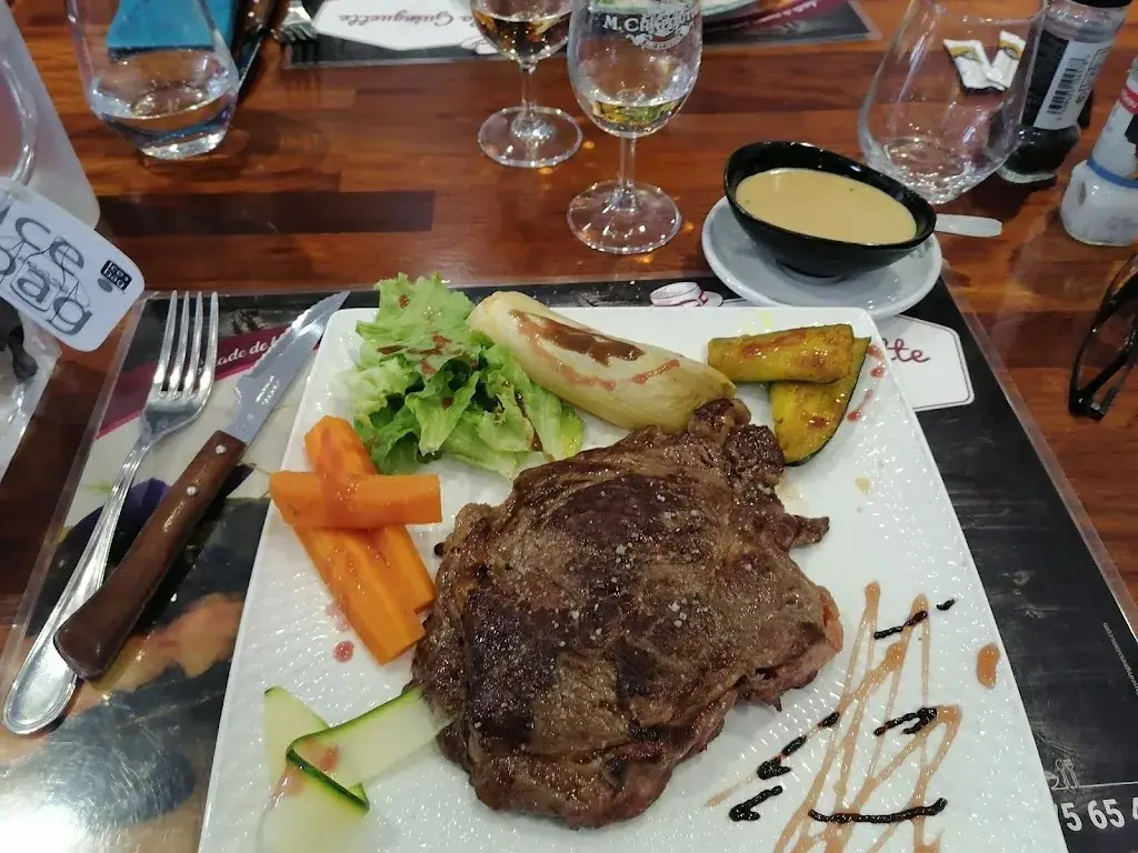 Restaurant La Guinguette_Cheylard_slider_image_3