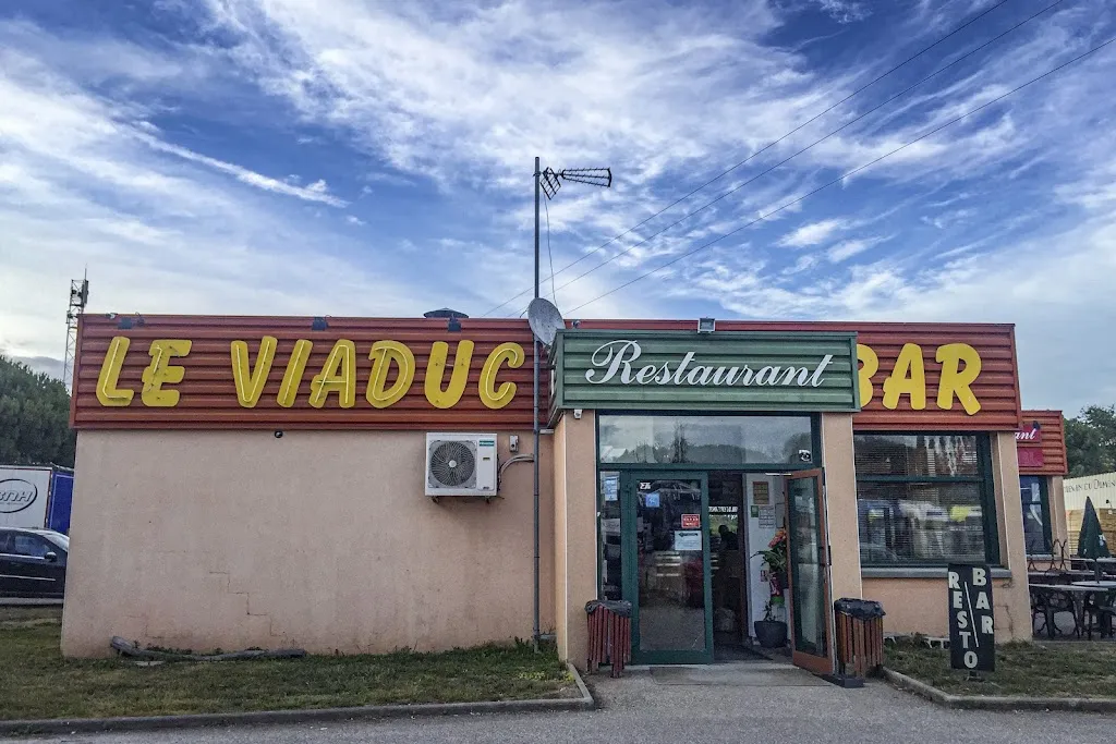 Restaurant le Viaduc Restaurant in Pierre-Buffière