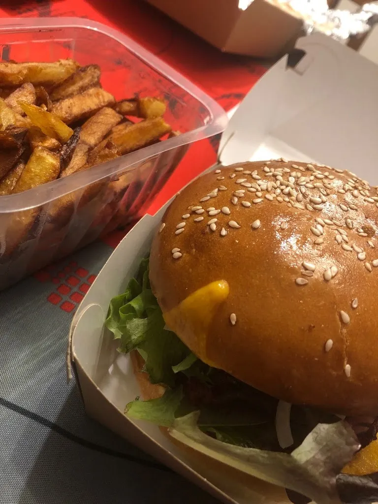 Le Petit Restau_Cheylas_slider_image_2