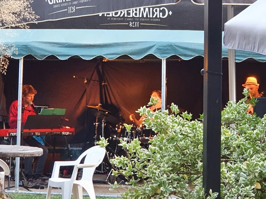 The Crazy Frog restaurant in Saint-Estèphe