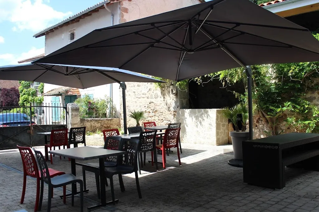 Le bistrot du vieux puits_Busserolles_slider_image_1