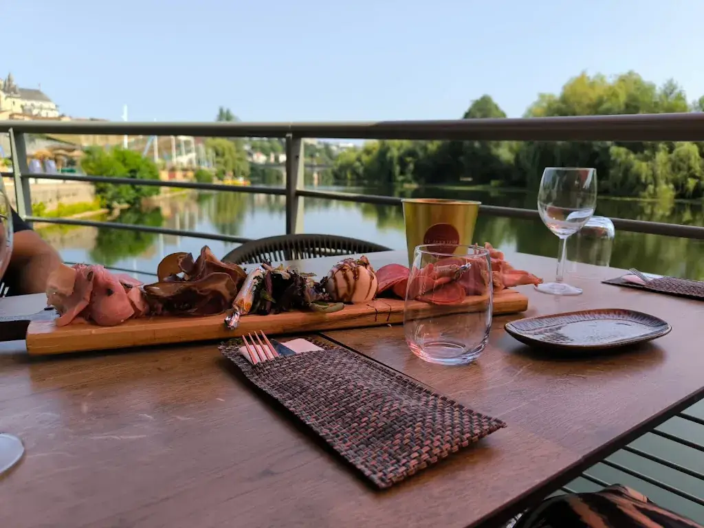 LE ROOFBOAT_Périgueux_slider_image_3