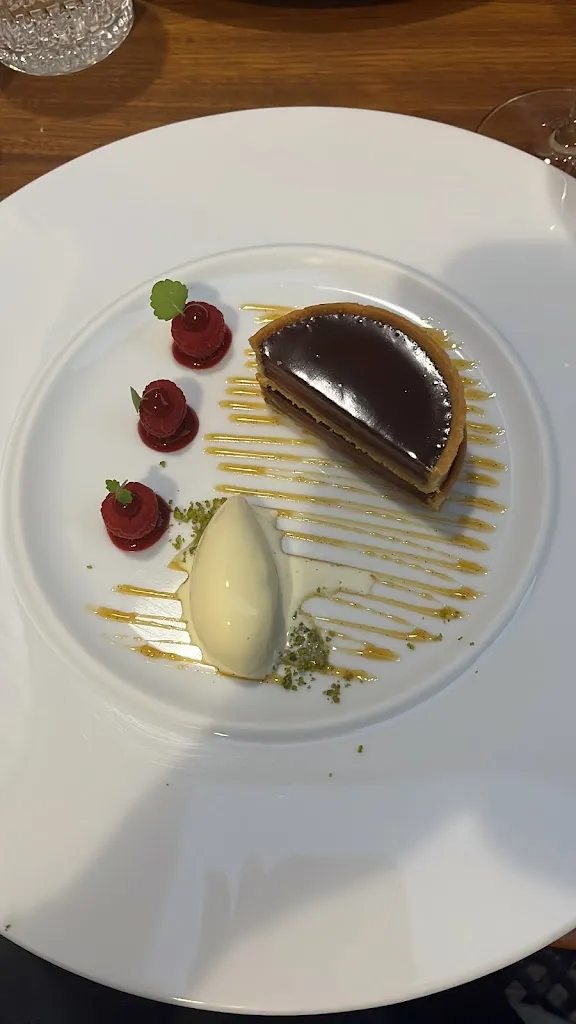 Nevena_L'Essentiel_Périgueux_recensione