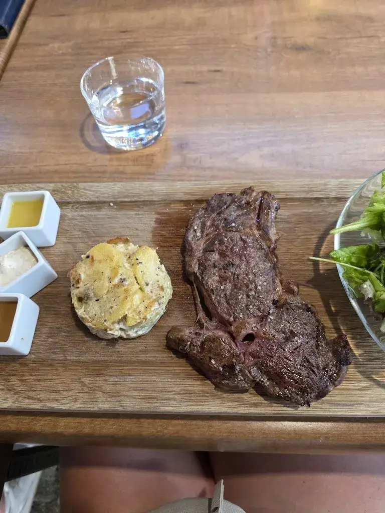 Corinne de Regnauld de la Soudière_Chez Juliette - TheVin & Co_Périgueux_review