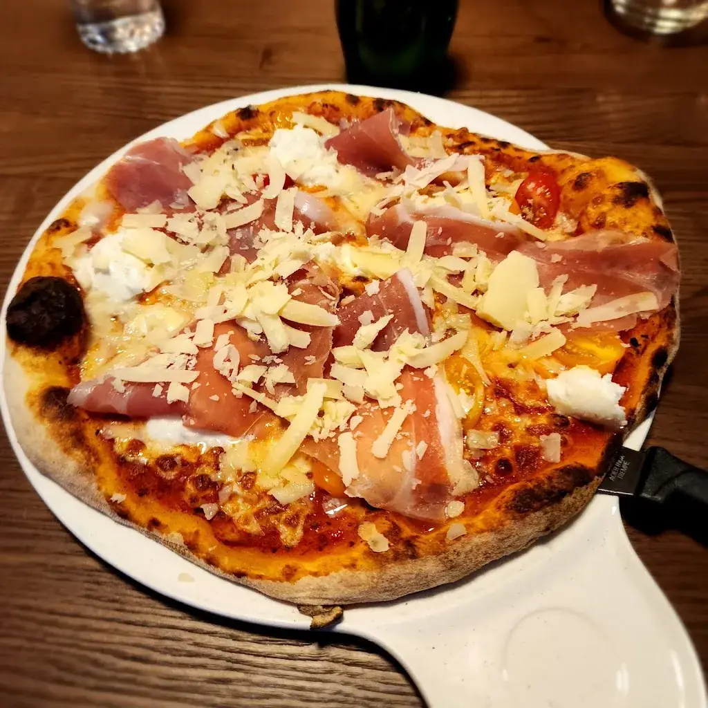 Pizzeria Donleo1973 PERIGUEUX_Périgueux_slider_image_3