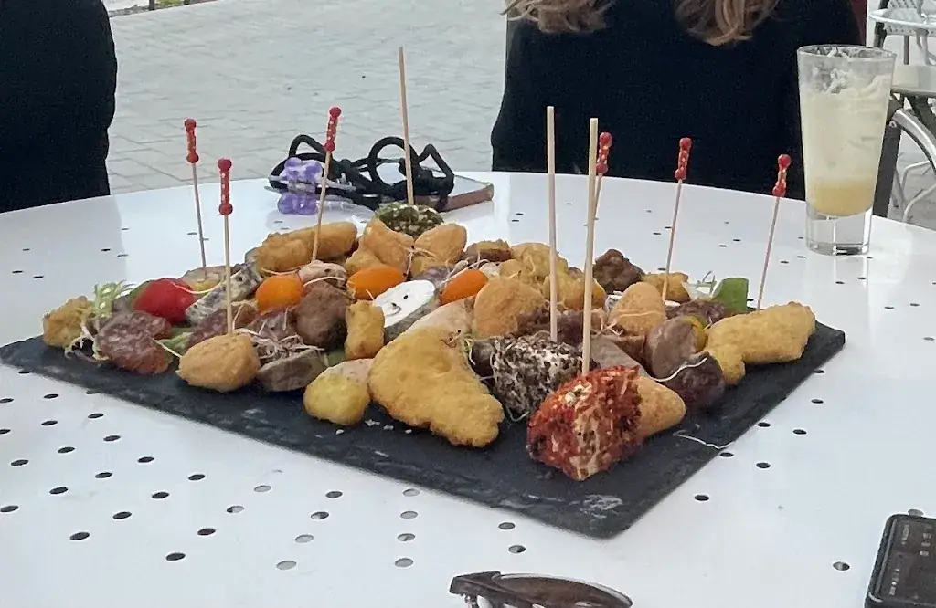 Eloïse Thibaut_Le Parvis_Périgueux_review