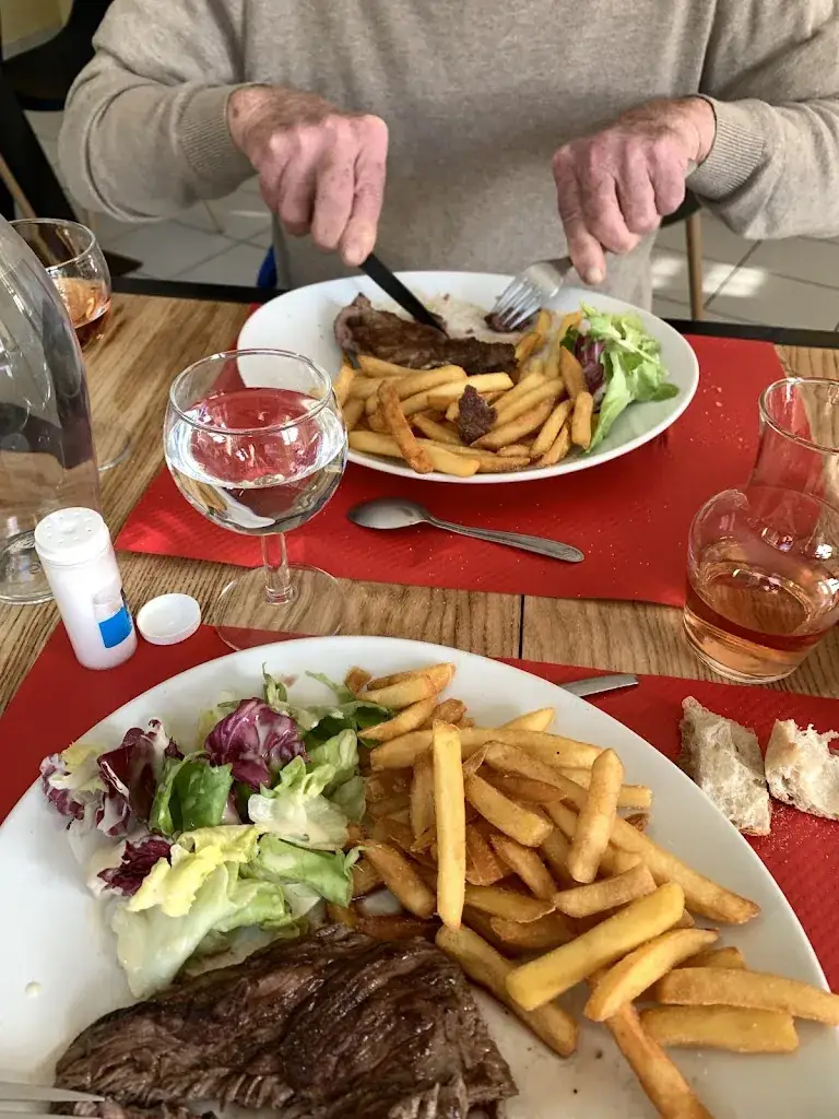 Emmeline Craig_Aux Délices - Fanny & Ricko_Pons_review