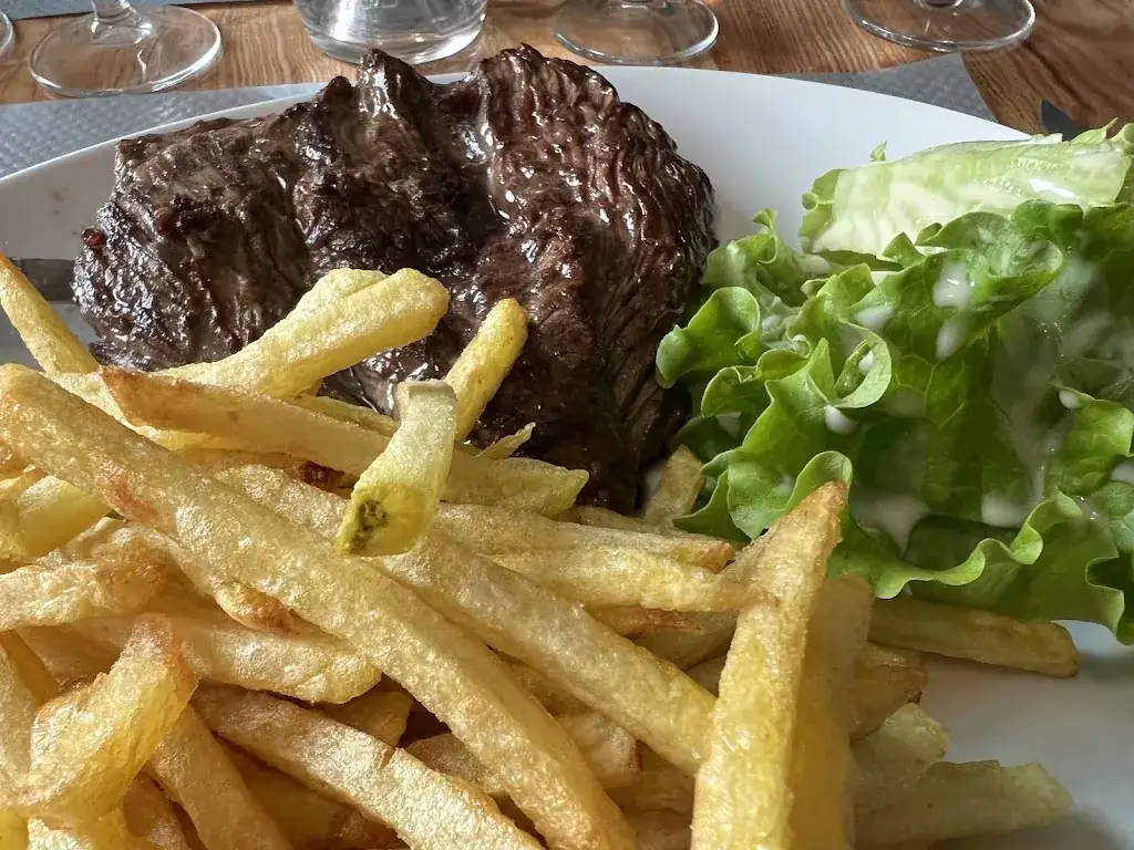 Katerina Savelieva_Aux Délices - Fanny & Ricko_Pons_review