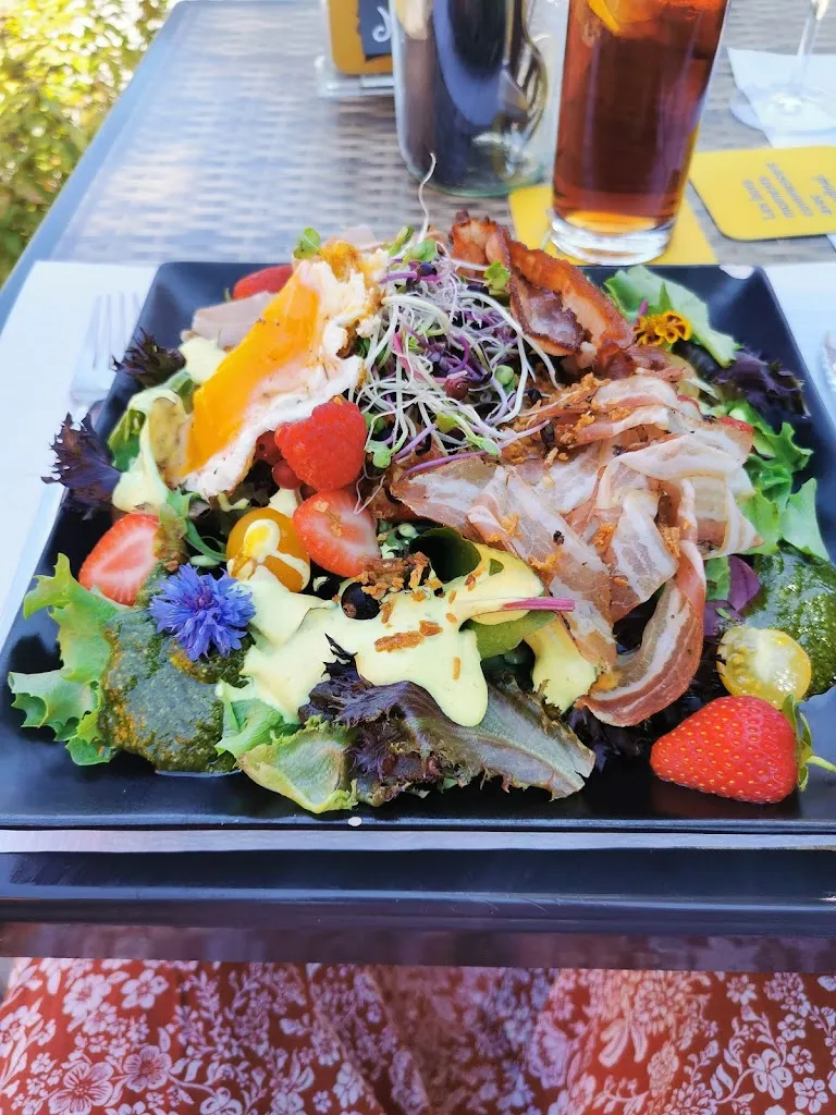 Viviane_La Pinte - Bar à fromages_Ferpicloz_review