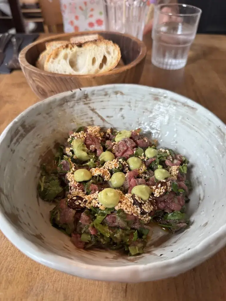 Director Hanna_Le Bistrot Jeanot_Pontenx-les-Forges_review