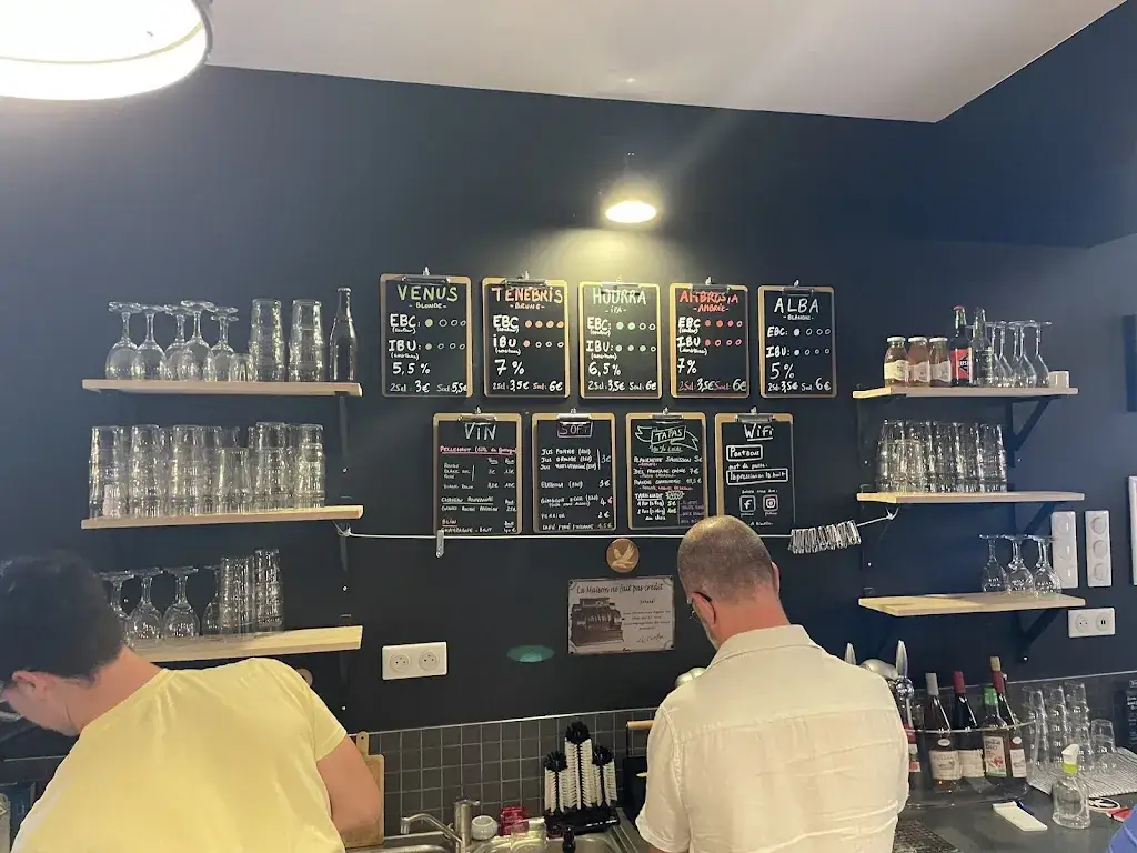 Remco Koster_Brasserie Pontacus - Bières Artisanales / Brewpub / Espace Boutique_Pontacq_review