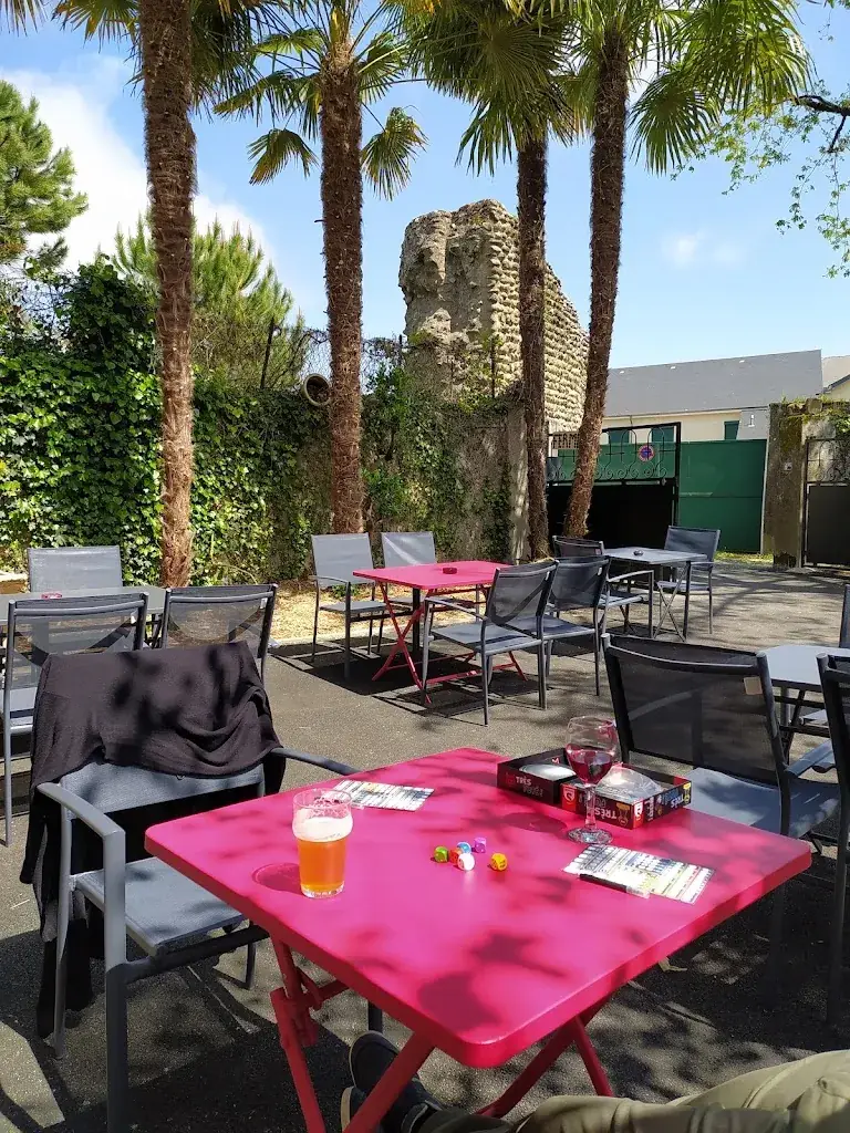 Brasserie Pontacus - Bières Artisanales / Brewpub / Espace Boutique_Pontacq_slider_image_1