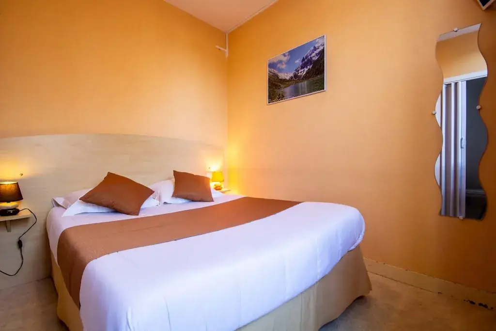 Hotel du Commerce_Pontacq_slider_image_2