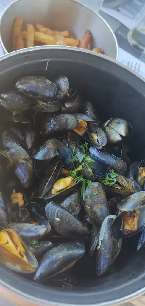 Menu_Restaurant La Marine Chez Christy - Cuisine traditionnelle avec des notes de cuisine créole_Port-des-Barques_immagine_5