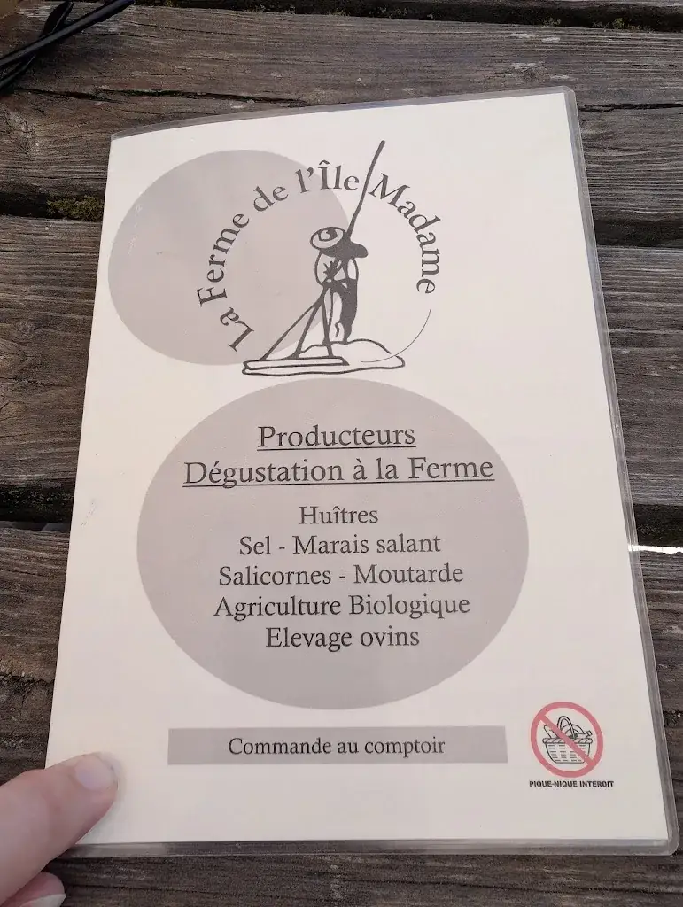 Laurence Mini_Ferme Aquacole de L'Île Madame_Port-des-Barques_review