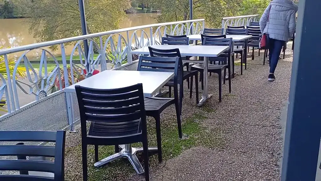 le lac de luc_Pouillon_slider_image_2