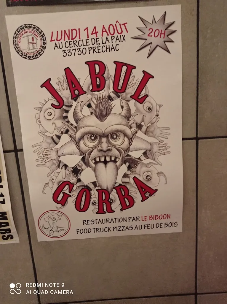 Juste Layou_Cercle de la Paix_Préchac_recensione