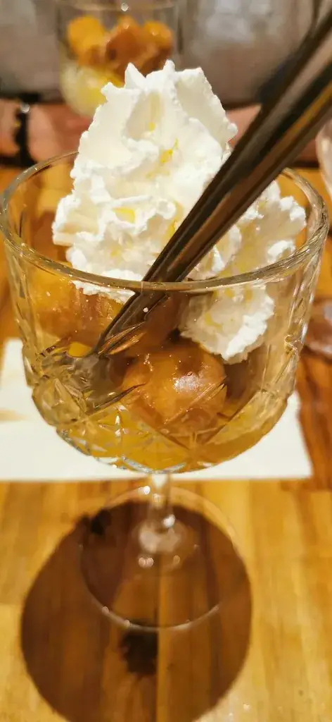 Kelly ICIAGA_Trattoria Lesca'l_Pugnac_review