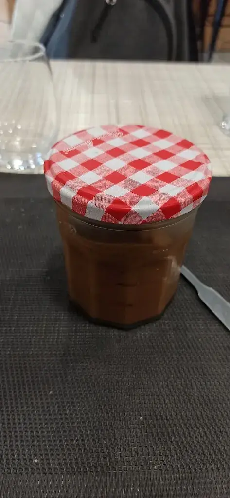 Sophie “Sovo” Volland_Le Hangar_Puymoyen_review