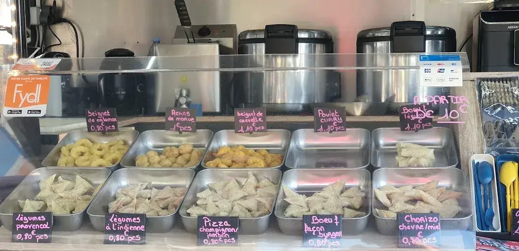 Max Samosa restaurante en Puyoô