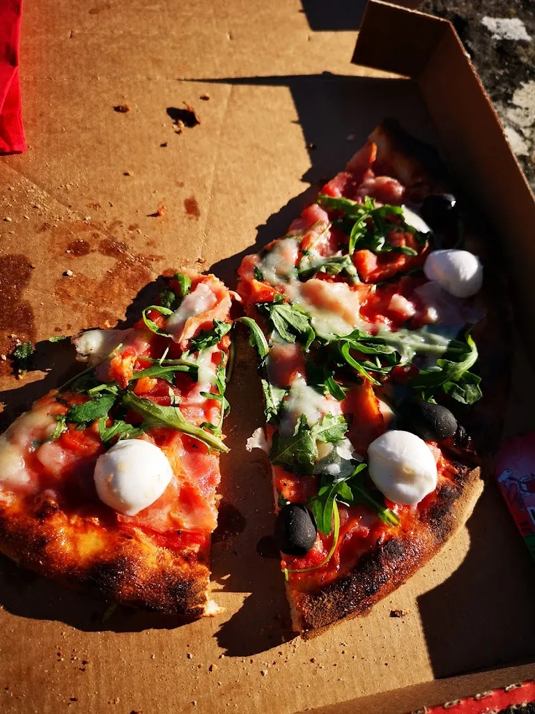 La Cabane Pizza_Rauzan_slider_image_3