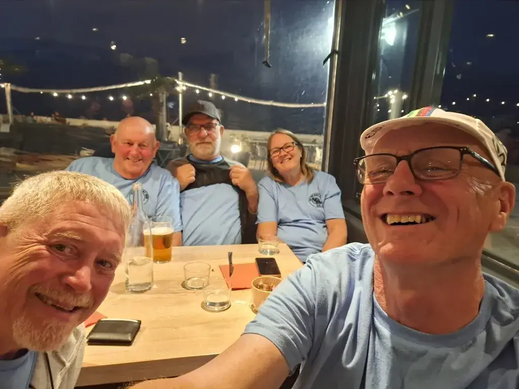 charlie willsher_La Chaloupe de Rivedoux_Rivedoux-Plage_review