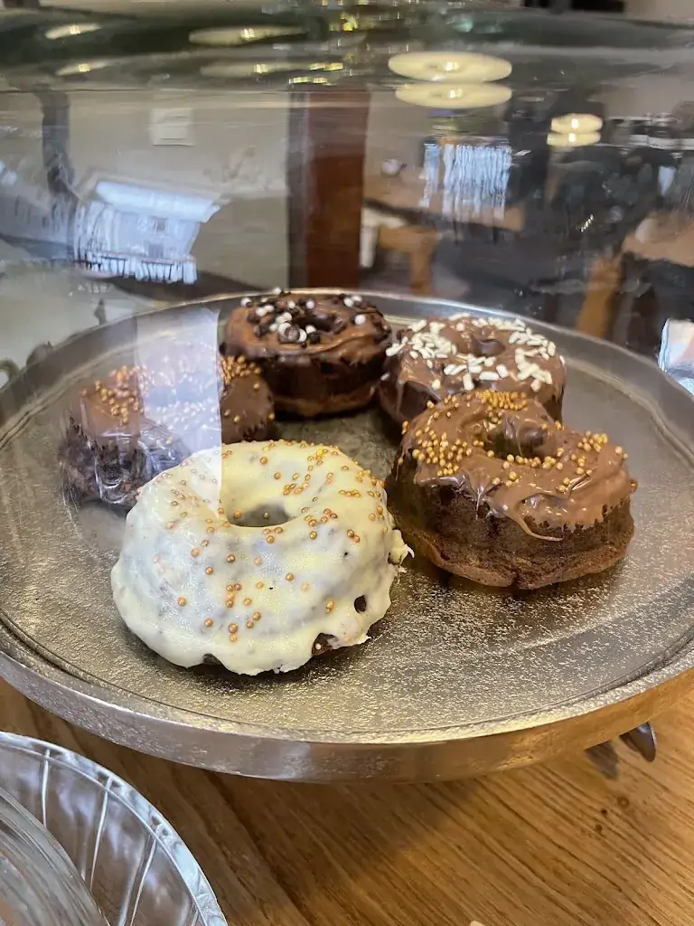 Cafe Nono_Rochechouart_slider_image_1