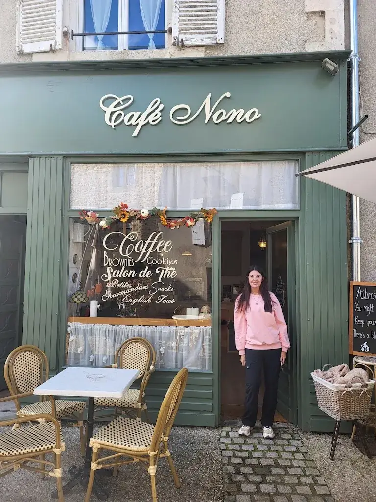 Cafe Nono_Rochechouart_slider_image_3