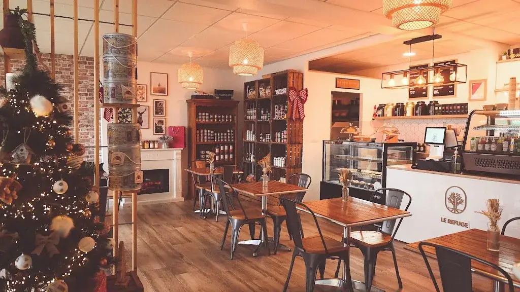 LE REFUGE / Food & Coffee restaurant in Roches-Prémarie-Andillé