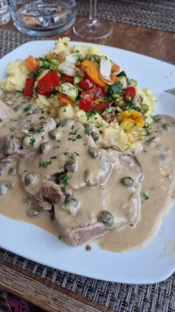 Irene Thomann_Bistro La Loco_Rochefort_review