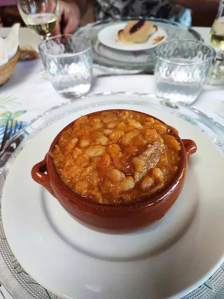 Le Puits Fleuri Josiane_Rouffignac-Saint-Cernin-de-Reilhac_slider_image_3