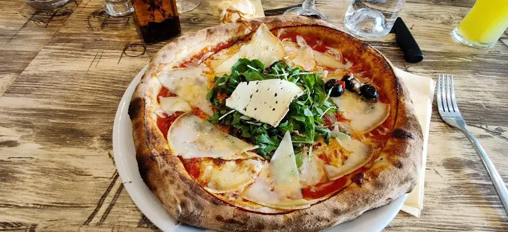 Nicky Wilkes_Hôtel Restaurant La Renaissance_Rouffignac-Saint-Cernin-de-Reilhac_review